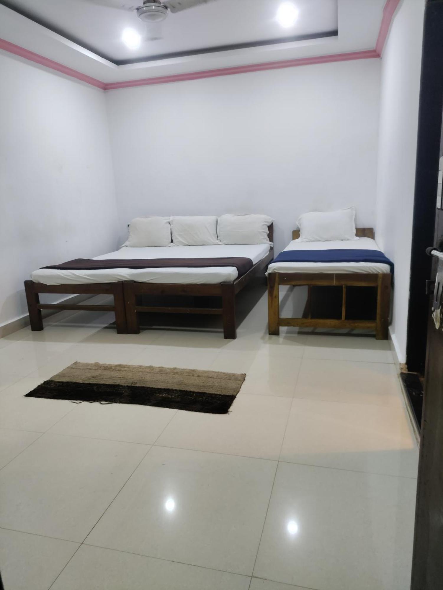 Hotel Queen Queen Sea Calangute Exterior photo