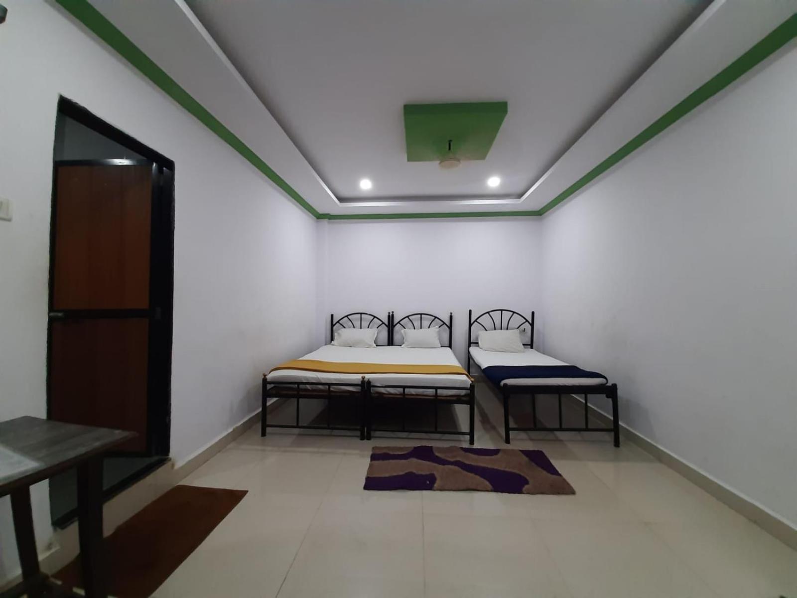Hotel Queen Queen Sea Calangute Exterior photo